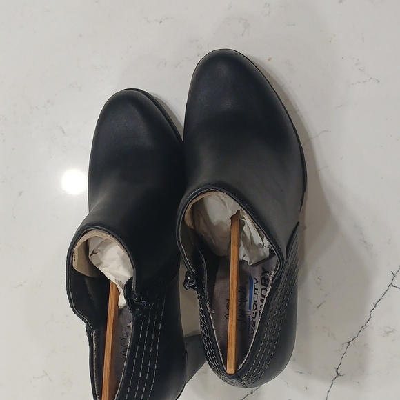 Life Stride Black Ankle Booties Sz 6.5 New Without Tag Or Box - Picture 7 of 9